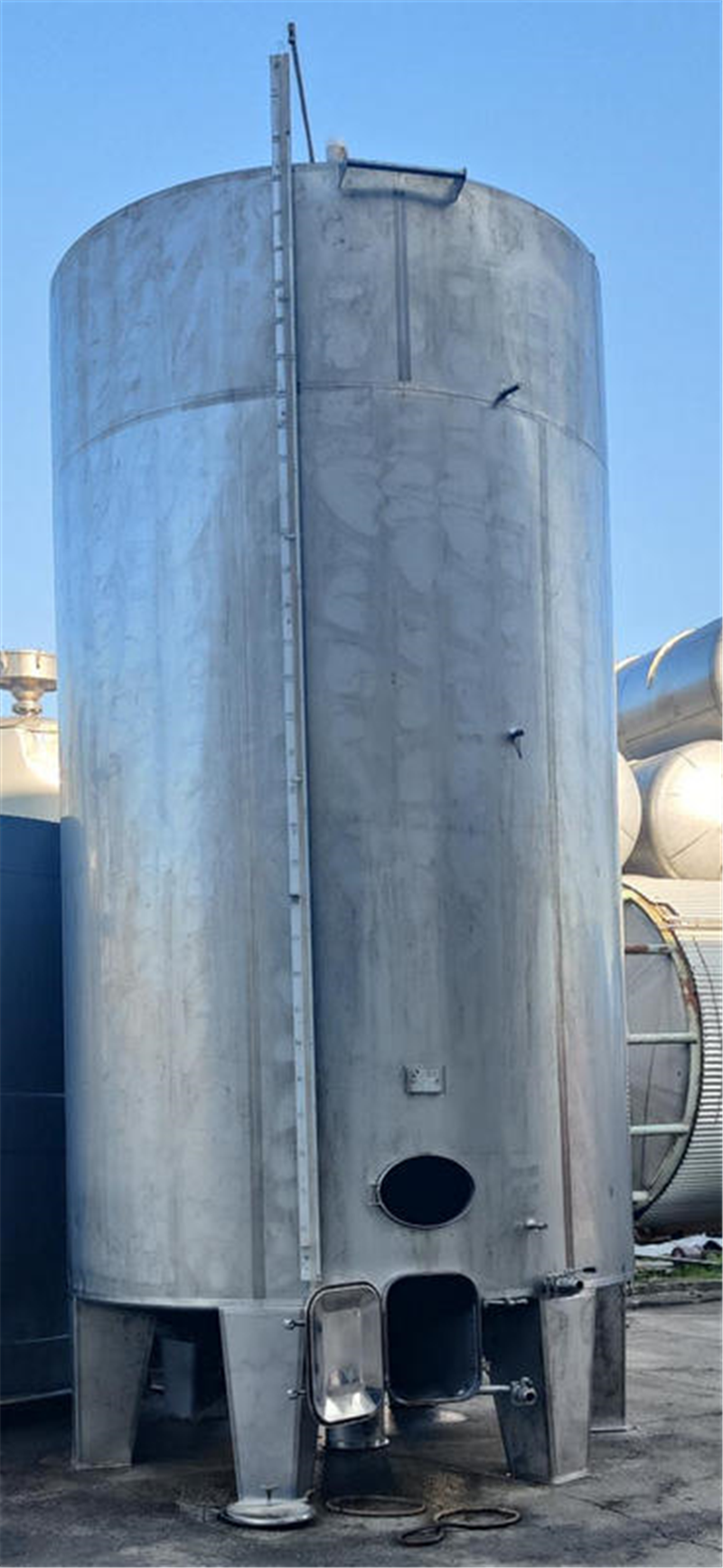 03.46.LB.10 - Gebruikte opslagtank