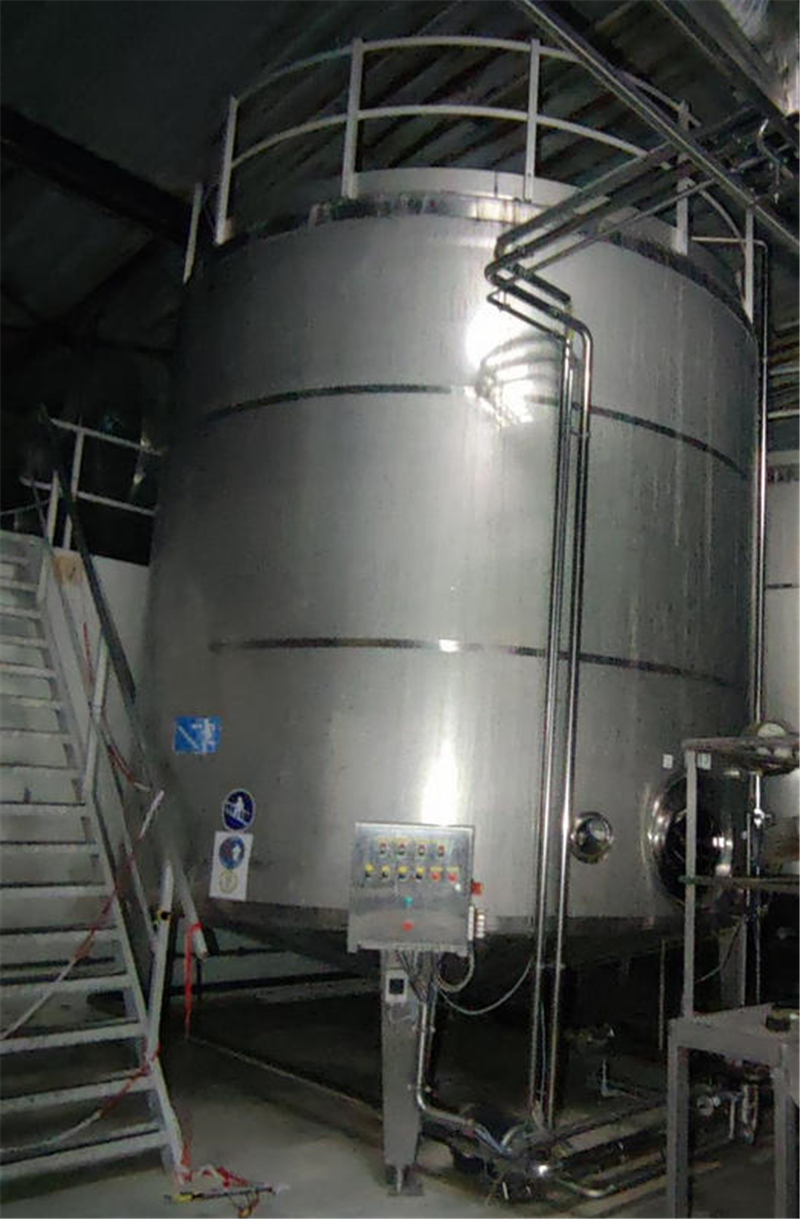 03.46.OL.21 - Gebruikte mengtank