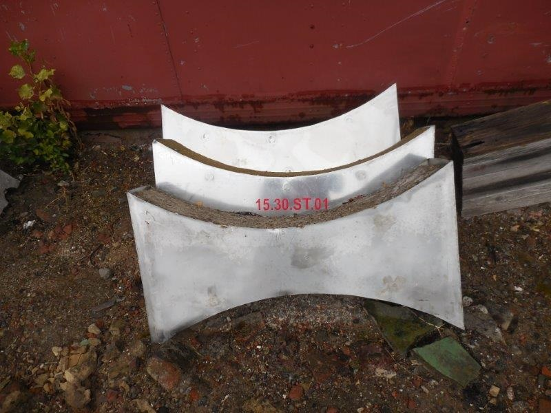 Wieg in beton met inox mantel voor tank Ø1570